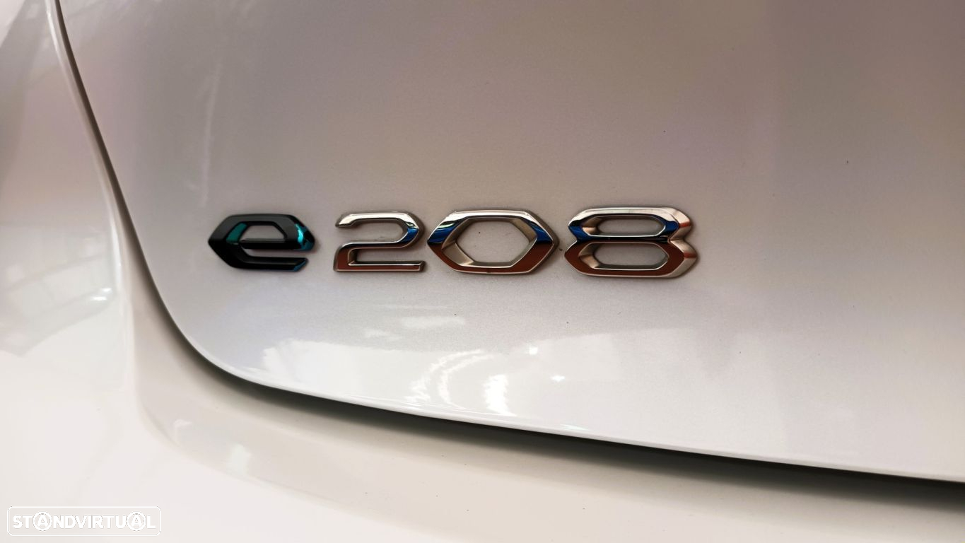 Peugeot e-208 Allure Pack - 11