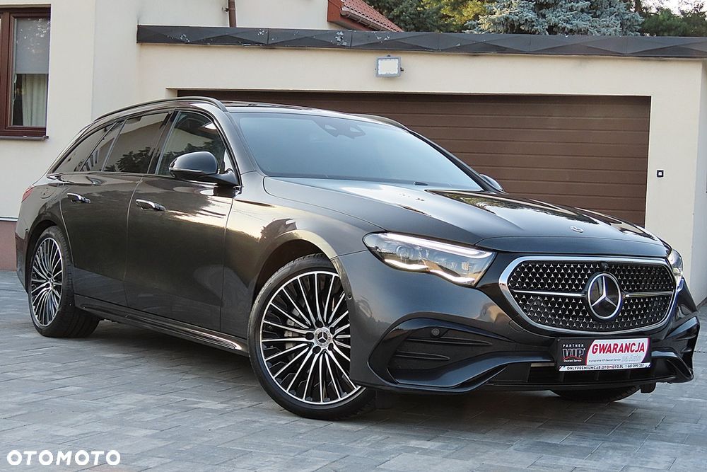 Mercedes-Benz Klasa E 220 d 4Matic 9G-TRONIC AMG Line NIGHT Edition - 4