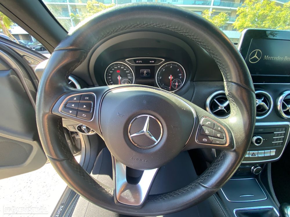 Mercedes-Benz A 160 d Style Plus - 2