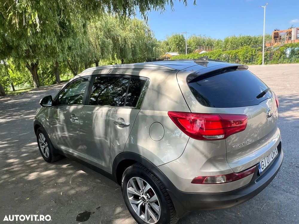 Kia Sportage 2,0 CRDI AWD Dream-Team Edition - 12