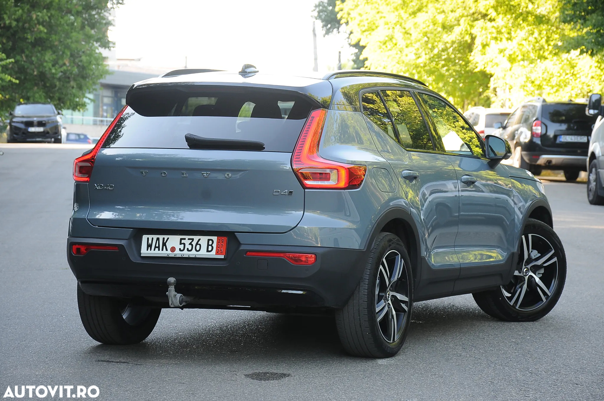 Volvo XC 40 D4 AWD Geartronic R-Design - 24