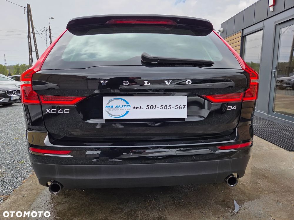Volvo XC 60 D4 Momentum Pro - 10