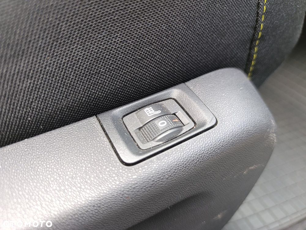 Citroën C3 1.2 PureTech Shine - 19