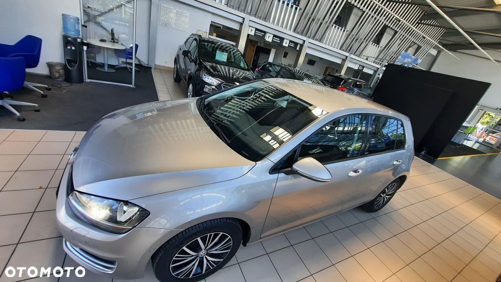Volkswagen Golf 1.4 TSI BlueMotion Technology DSG Allstar - 4