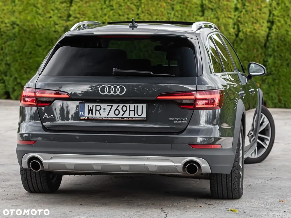 Audi A4 Allroad - 12
