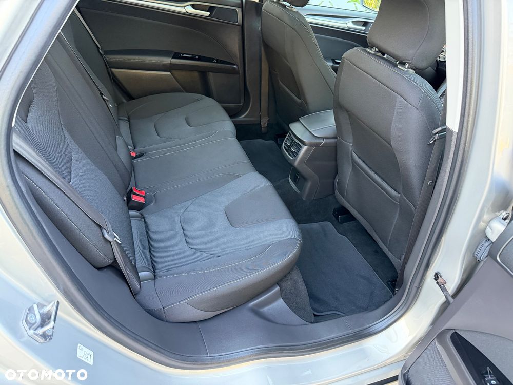Ford Mondeo 2.0 TDCi PowerShift-Aut Allrad Titanium - 24