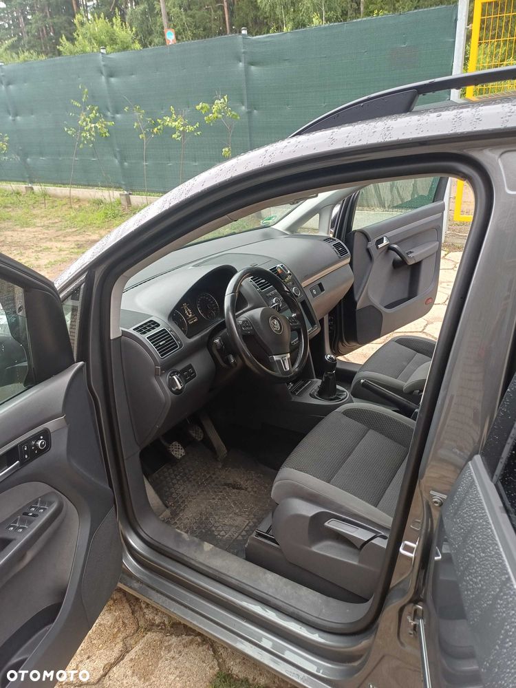 Volkswagen Touran - 7