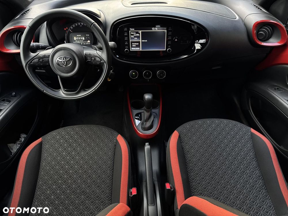 Toyota Aygo X 1.0 VVT-i Style CVT - 12