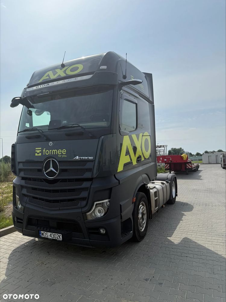 Mercedes-Benz ACTROS - 3
