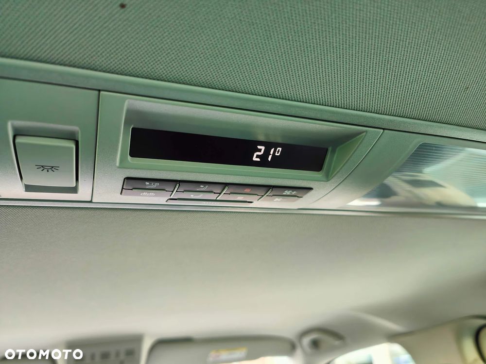 Volkswagen Multivan 2.0 TDI L1 Highline 4Motion DSG - 20