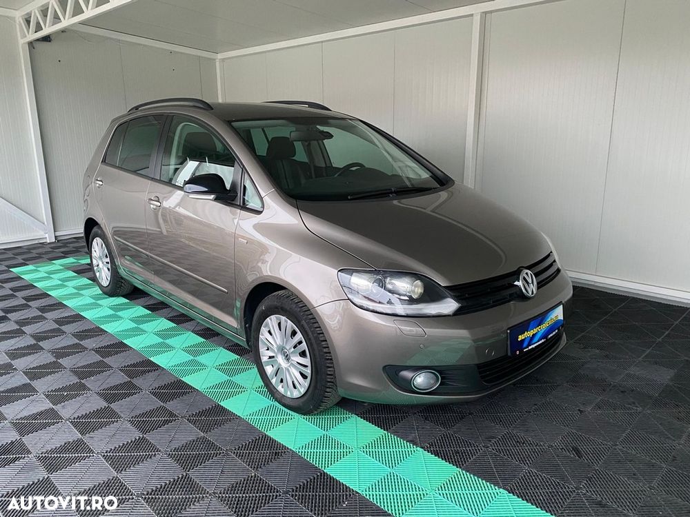 Volkswagen Golf Plus 1.6 TDI DPF BlueMotion Technology Comfortline - 1