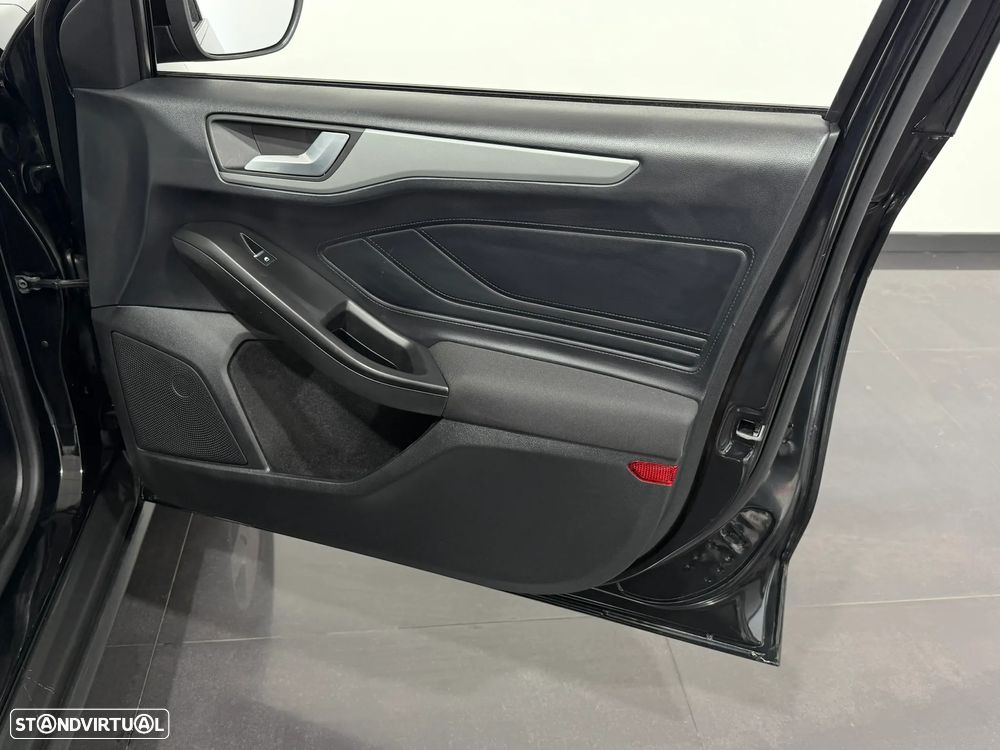 Ford Focus SW 1.0 EcoBoost MHEV Active - 38