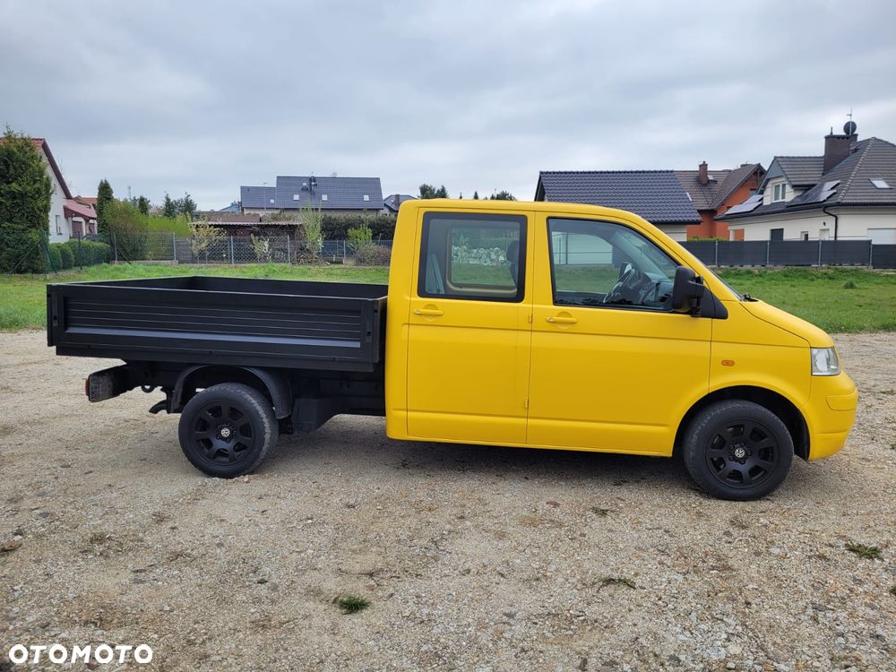 Volkswagen Transporter - 1
