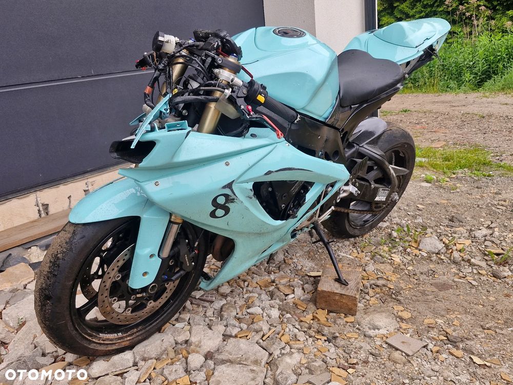 Suzuki GSX-R - 3