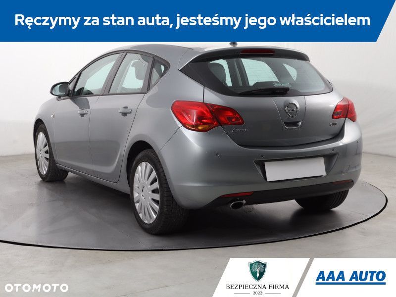 Opel Astra - 5