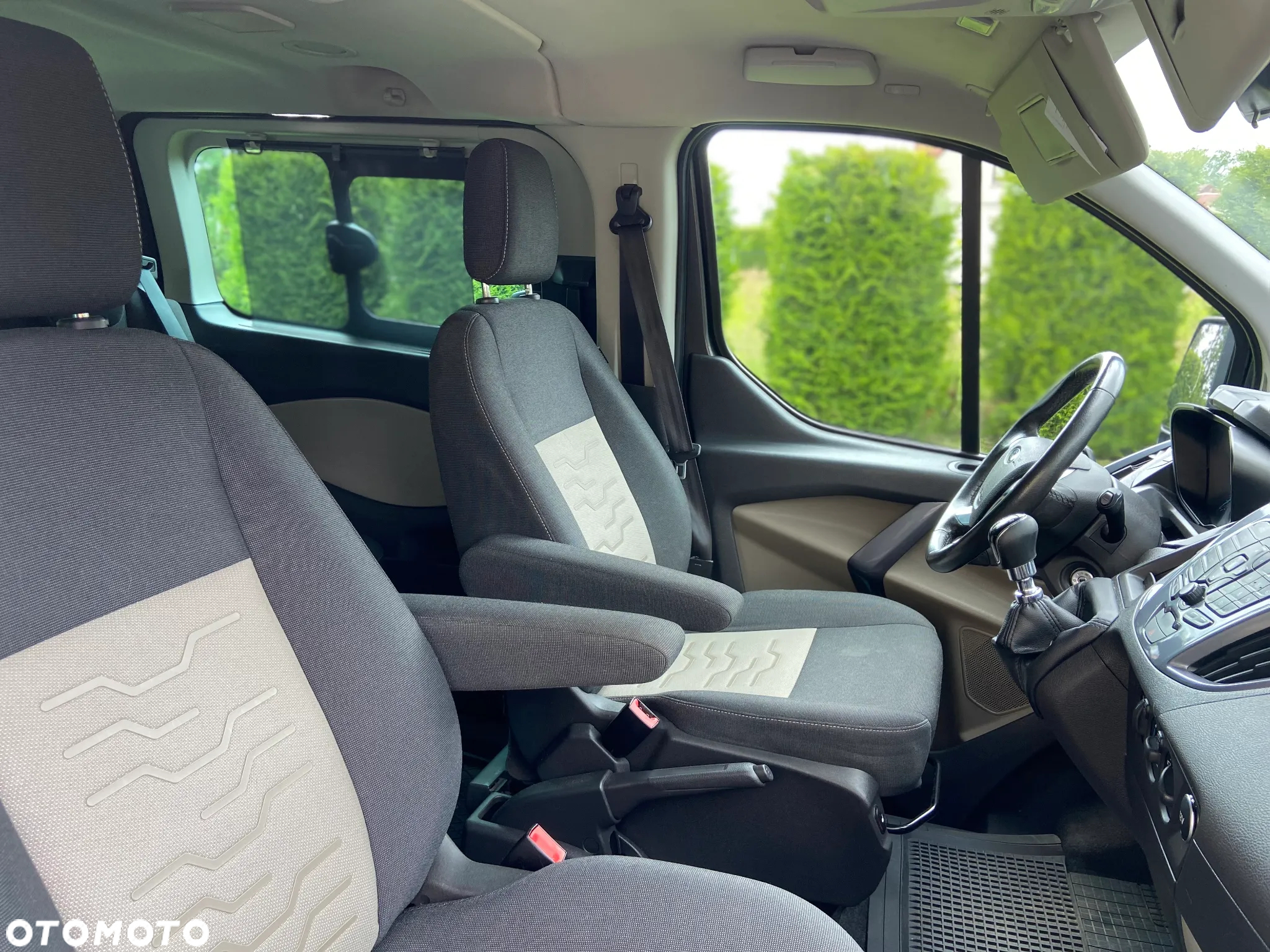 Ford Tourneo Custom 2.0 EcoBlue L2 Trend - 16