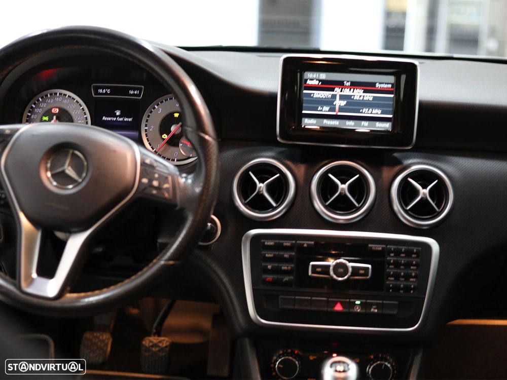 Mercedes-Benz A 180 d Urban - 11