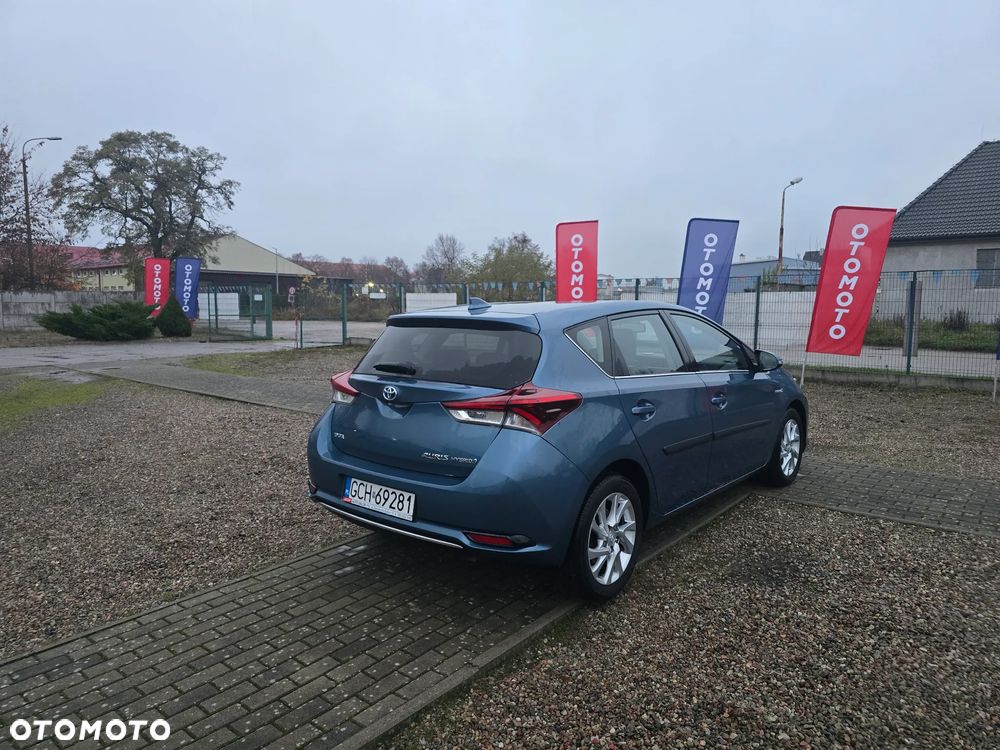 Toyota Auris Hybrid 135 Comfort - 6