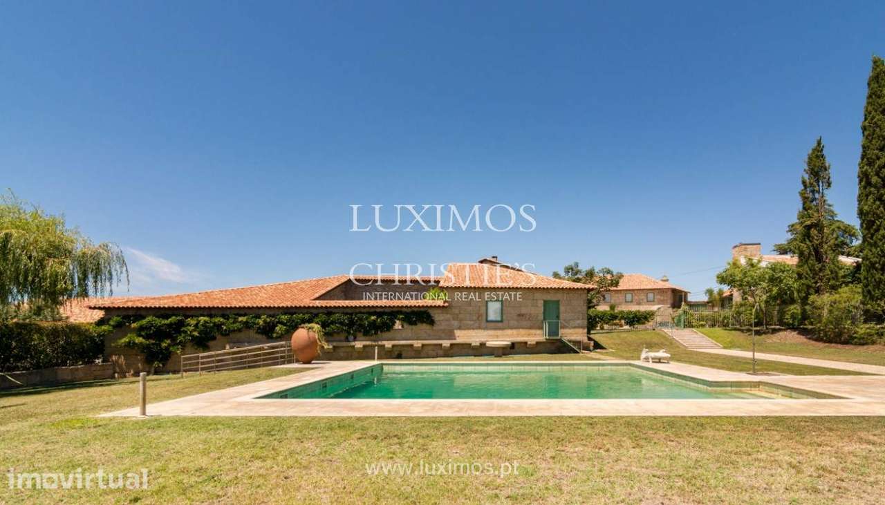 Venda: Propriedade secular com olival, capela, jardim e piscina, Miran - Grande imagem: 4/25
