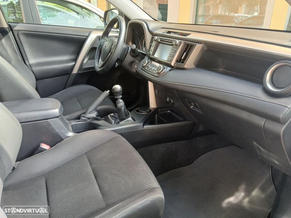 Toyota RAV4 2.0 D-4D Comfort - 4