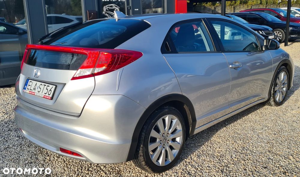 Honda Civic 2.2 i-DTEC S - 3