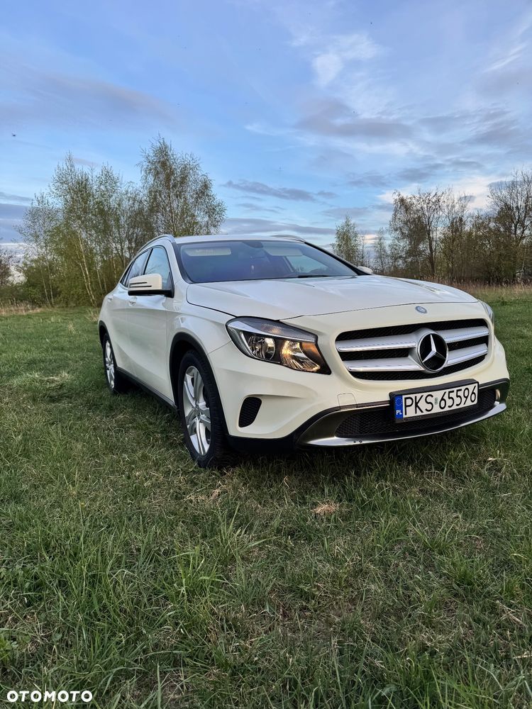 Mercedes-Benz GLA 200 7G-DCT SCORE - 17