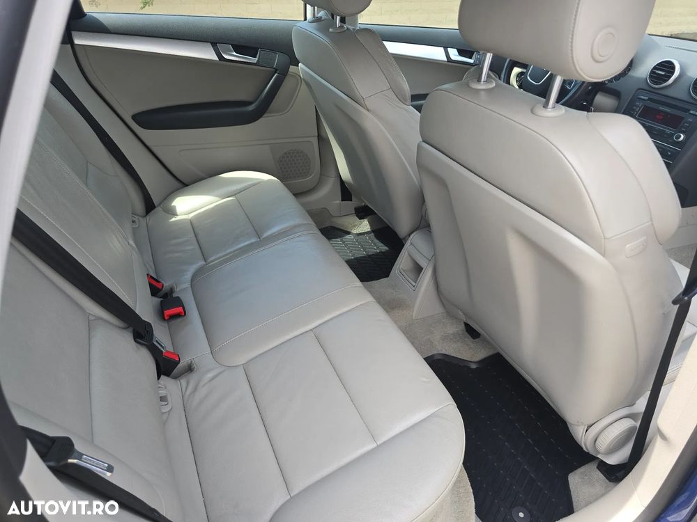 Audi A3 Sportback 1.4 TFSI S tronic Attraction - 9