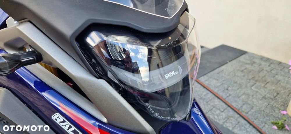 BMW G - 8