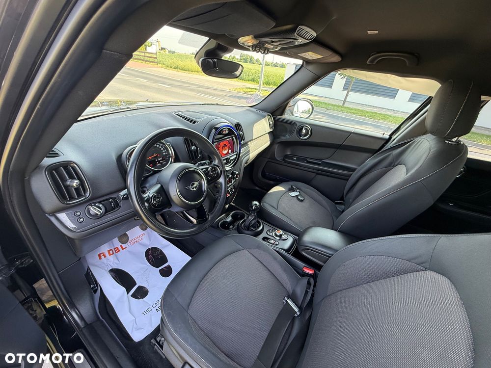 MINI Countryman One Blackyard - 28