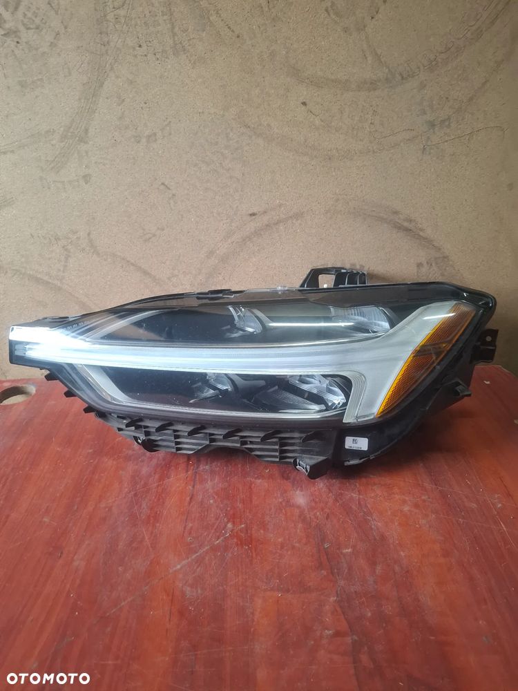 Volvo XC60 II Lampa Lewa Przód Full Led USA 31420415 - 1