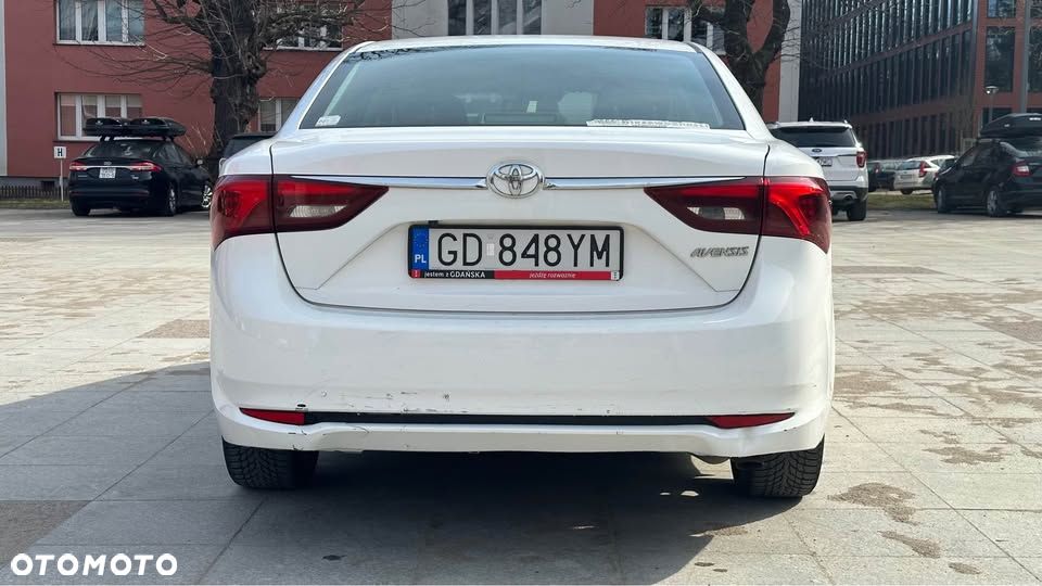 Toyota Avensis 2.0 D-4D Premium - 5