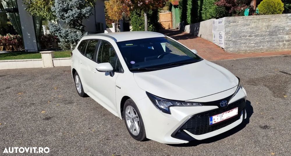 Toyota Corolla 1.8 Hybrid Touring Sports Business Edition - 1