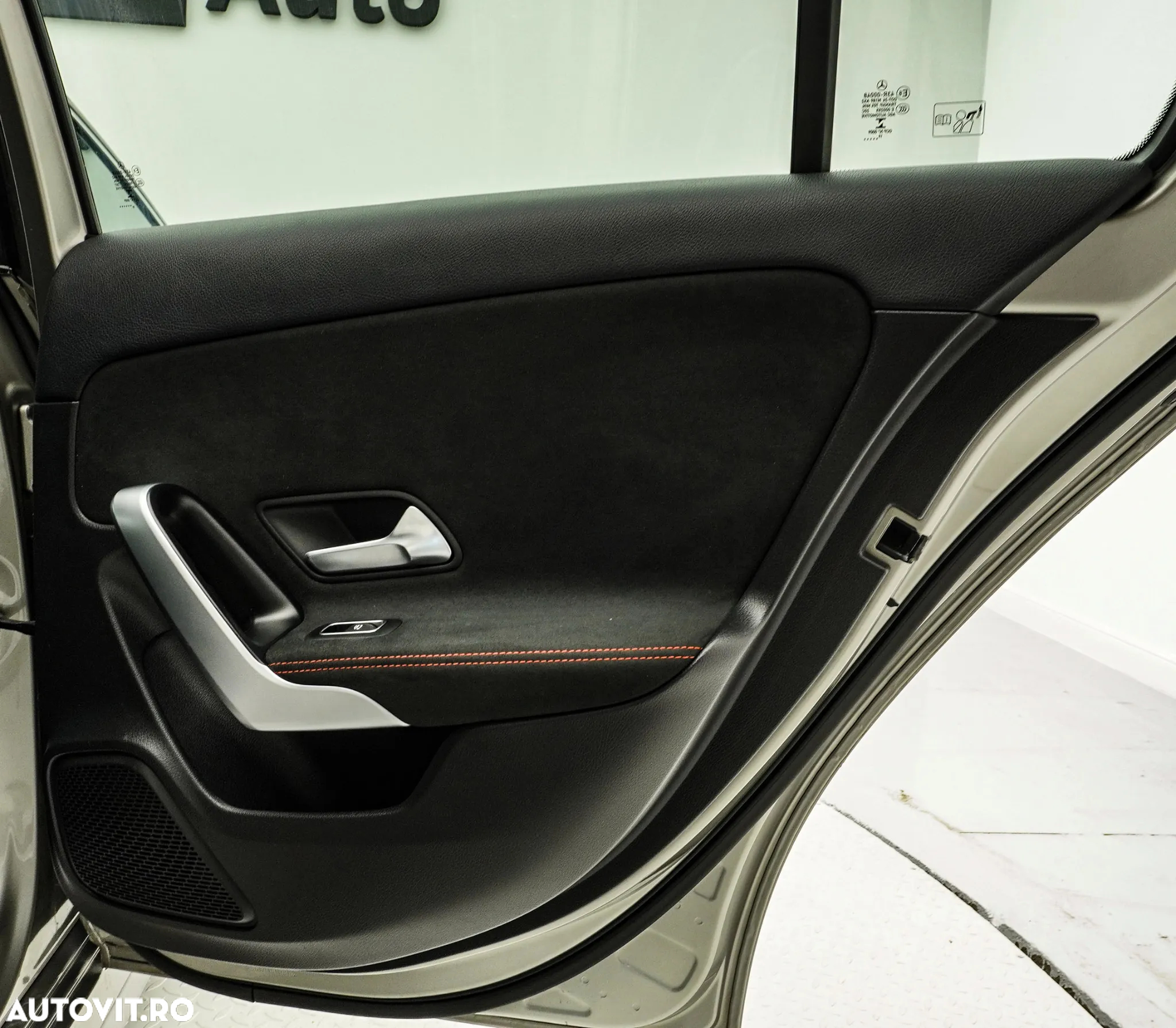 Mercedes-Benz A 180 d Sedan Aut. - 30