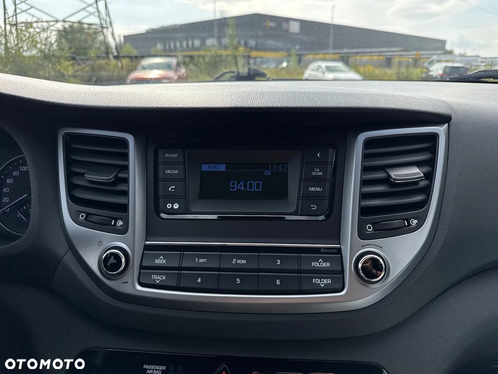 Hyundai Tucson 1.7 CRDI BlueDrive Comfort 2WD - 26