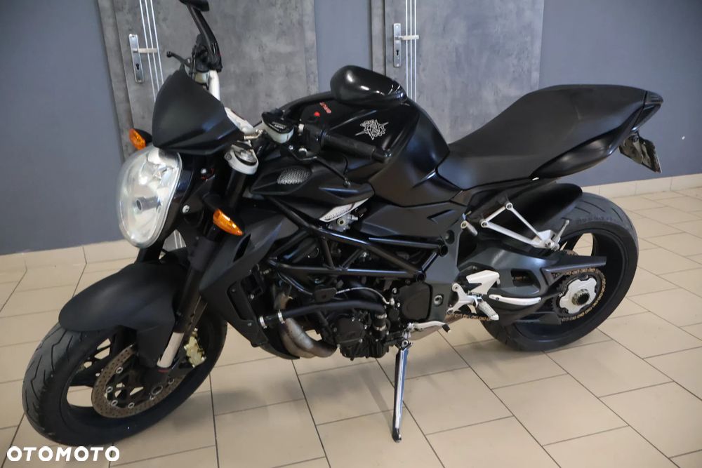 MV AGUSTA Brutale - 15