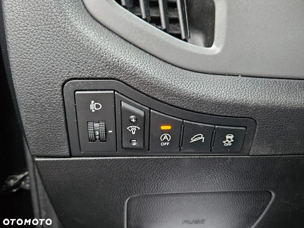 Kia Sportage 1.7 CRDI 2WD ISG Dream-Team Edition - 28