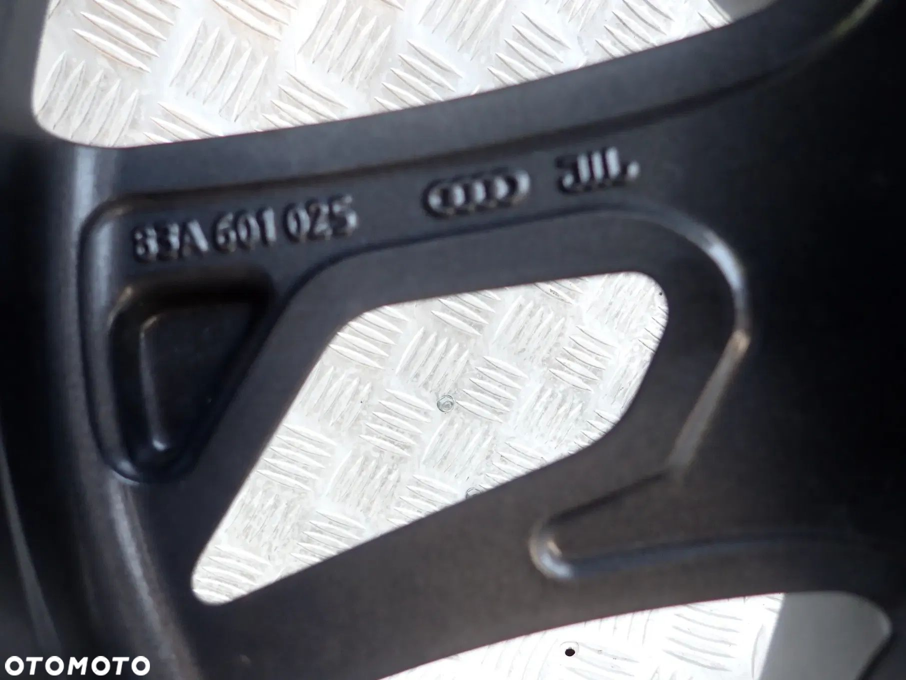 FELGI ALUMINIOWE AUDI Q3 SQ3 8,5X19 5X112 ET 38 83A601025 - 10