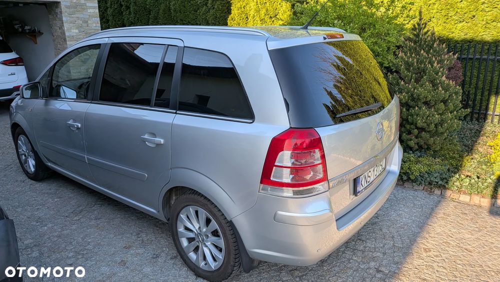Opel Zafira 1.8 - 2
