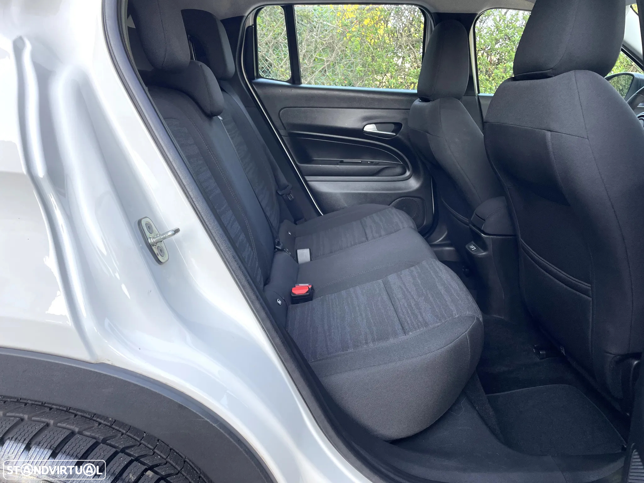 Jeep Avenger 54 kWh Longitude - 29
