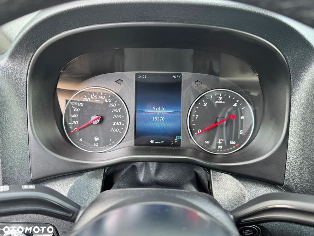 Mercedes-Benz Vito - 25