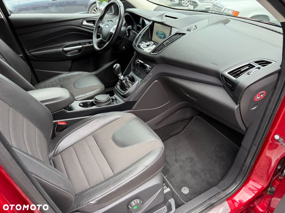 Ford Kuga - 23