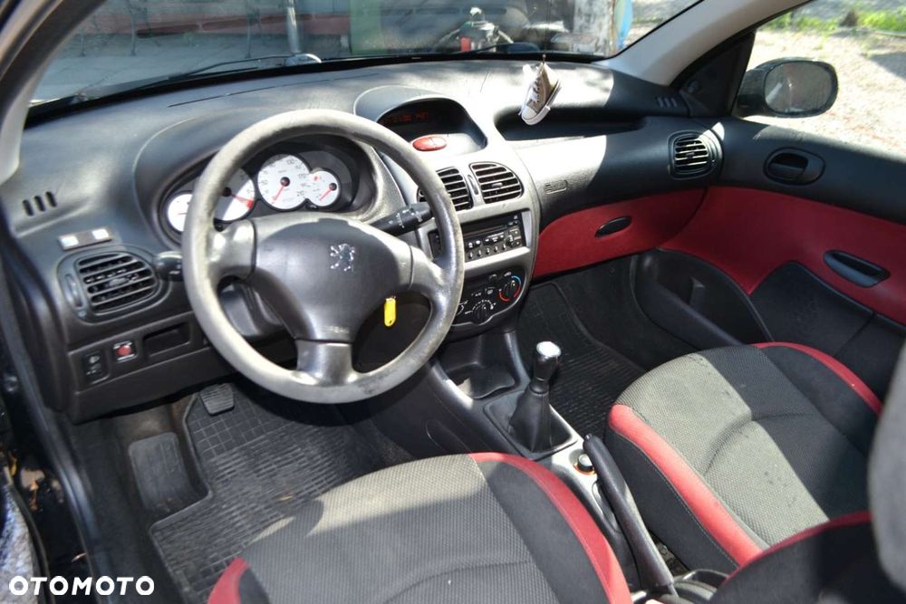 Peugeot 206 - 6