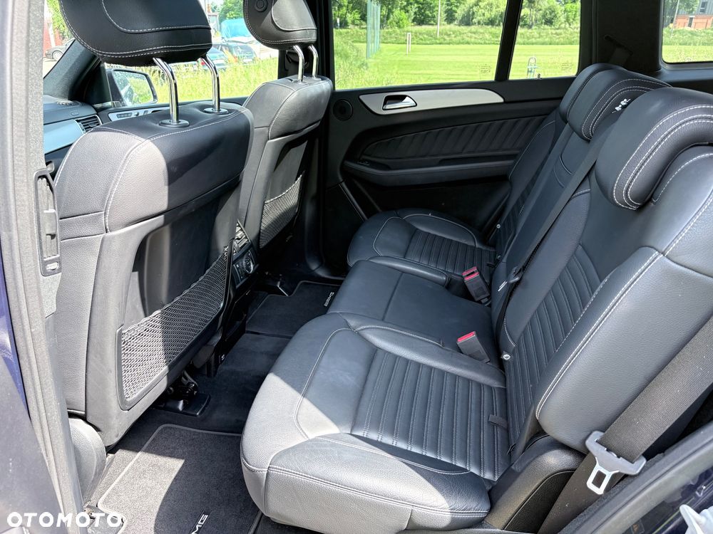 Mercedes-Benz GLS - 9
