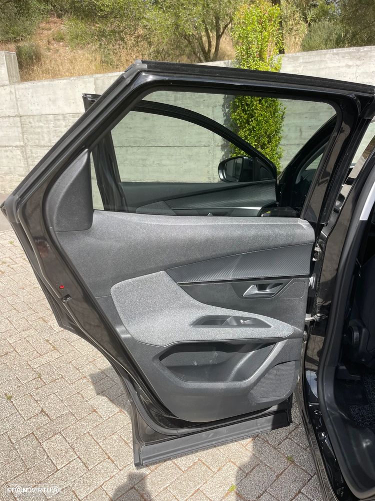 Peugeot 3008 PureTech 130 Stop & Start GPF EAT8 Active Business-Pack - 16