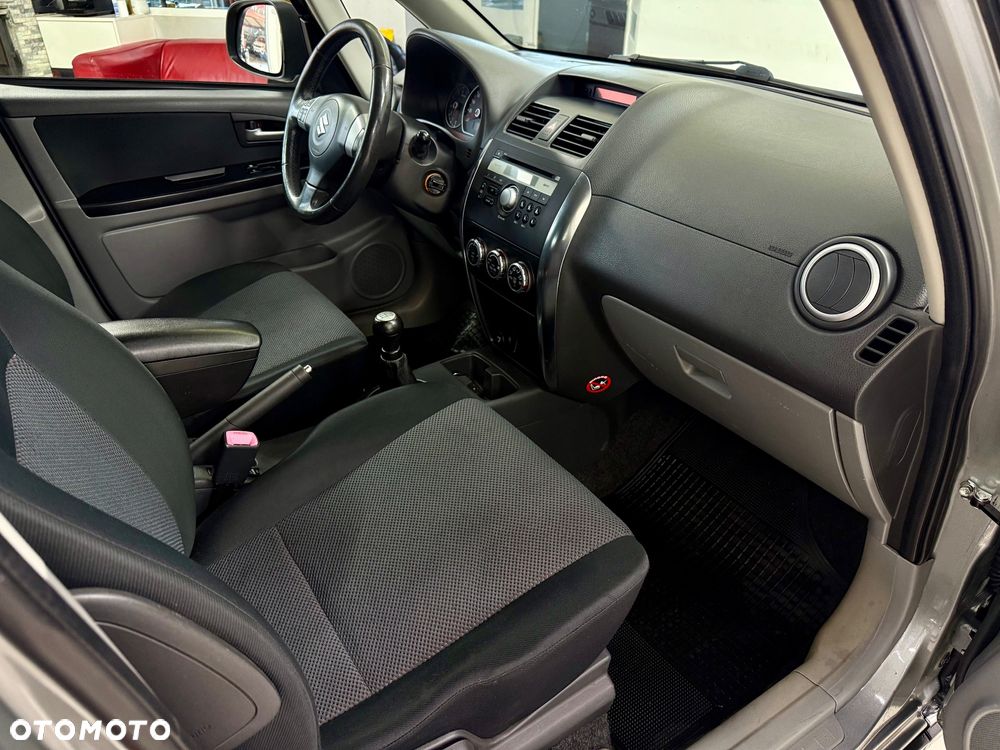 Suzuki SX4 - 17
