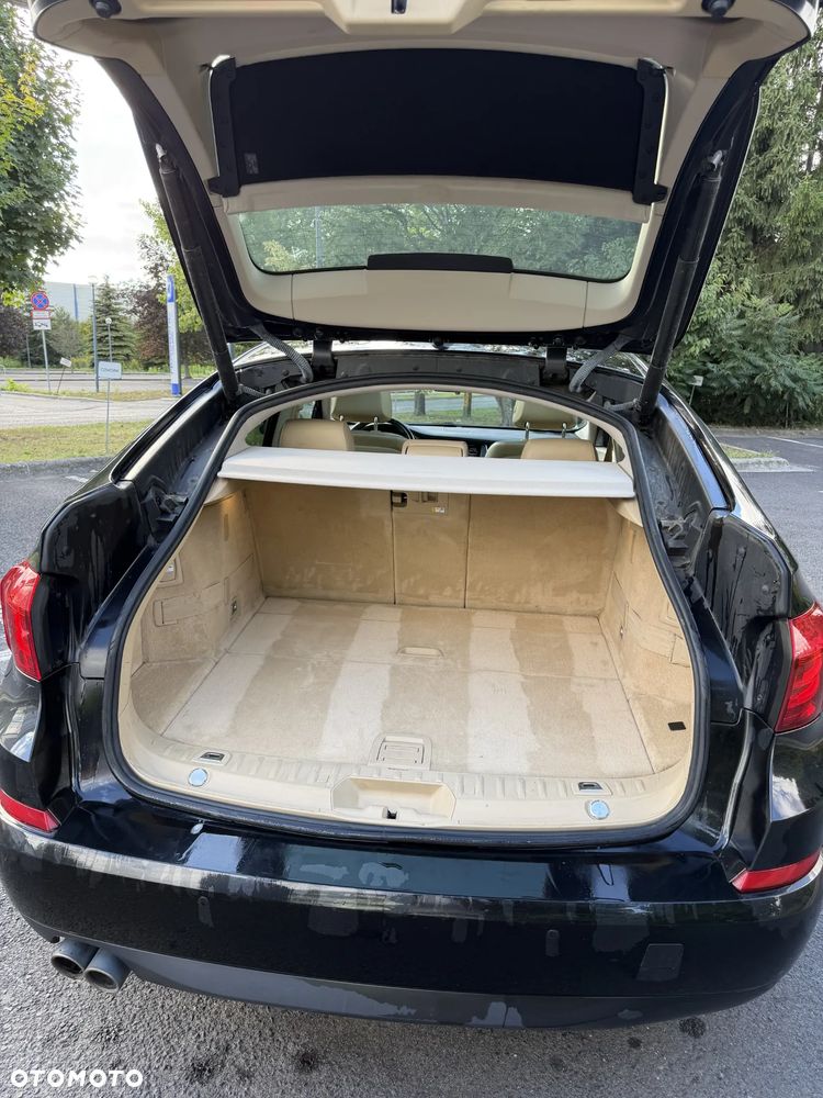 BMW 5GT 520d - 17