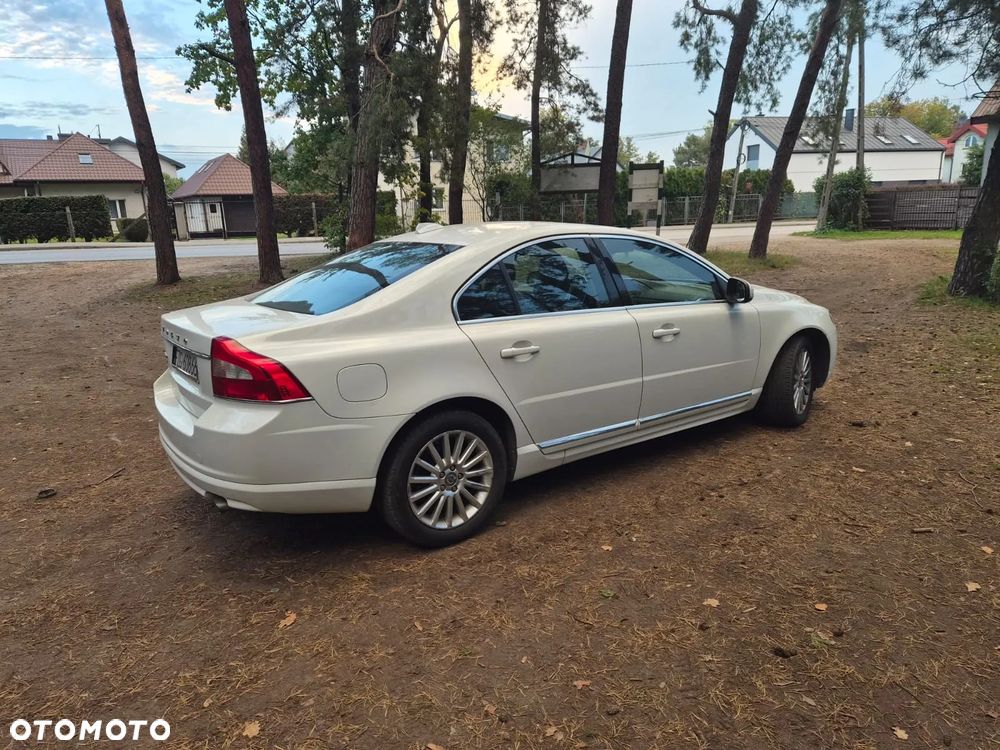 Volvo S80 2012 photo 2