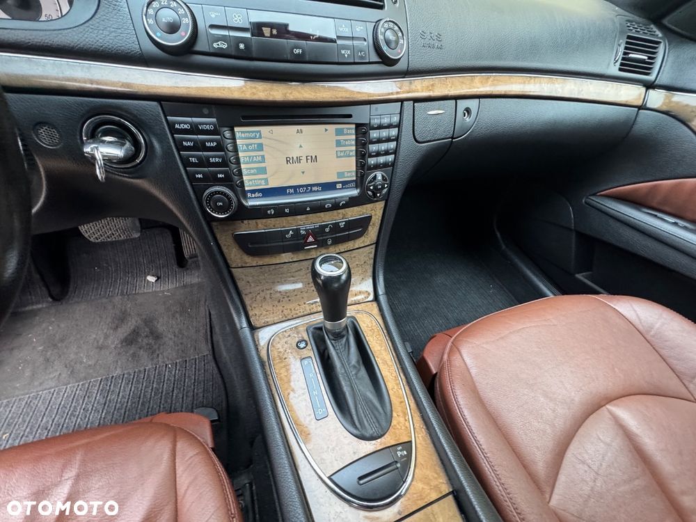 Mercedes-Benz Klasa E 200 CDI Automatik Avantgarde - 15
