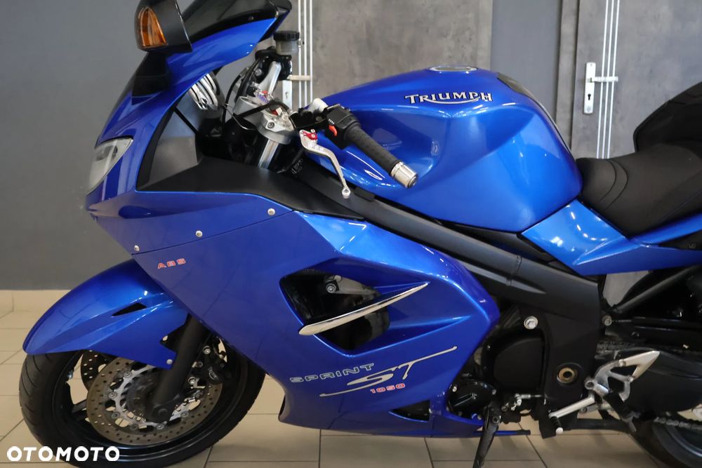 Triumph Sprint - 8
