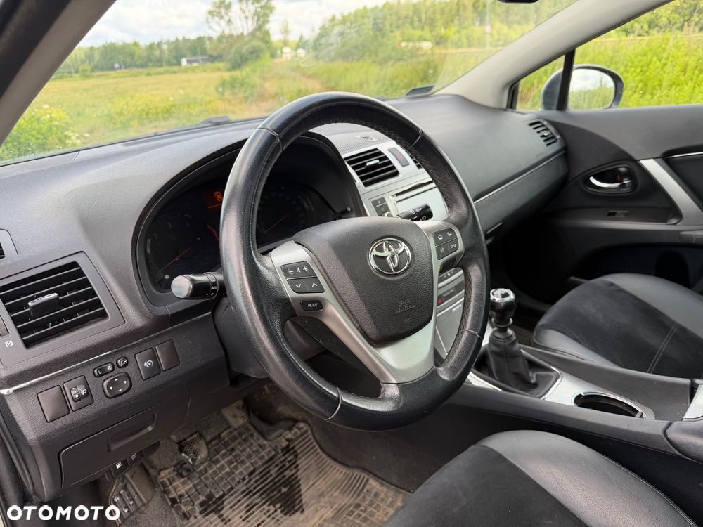 Toyota Avensis 2.0 D-4D Edition (2014) - 2